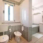 1 Bedroom Lovely In *