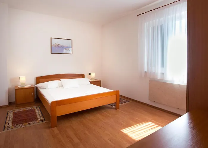 Gorgeous In Apartment